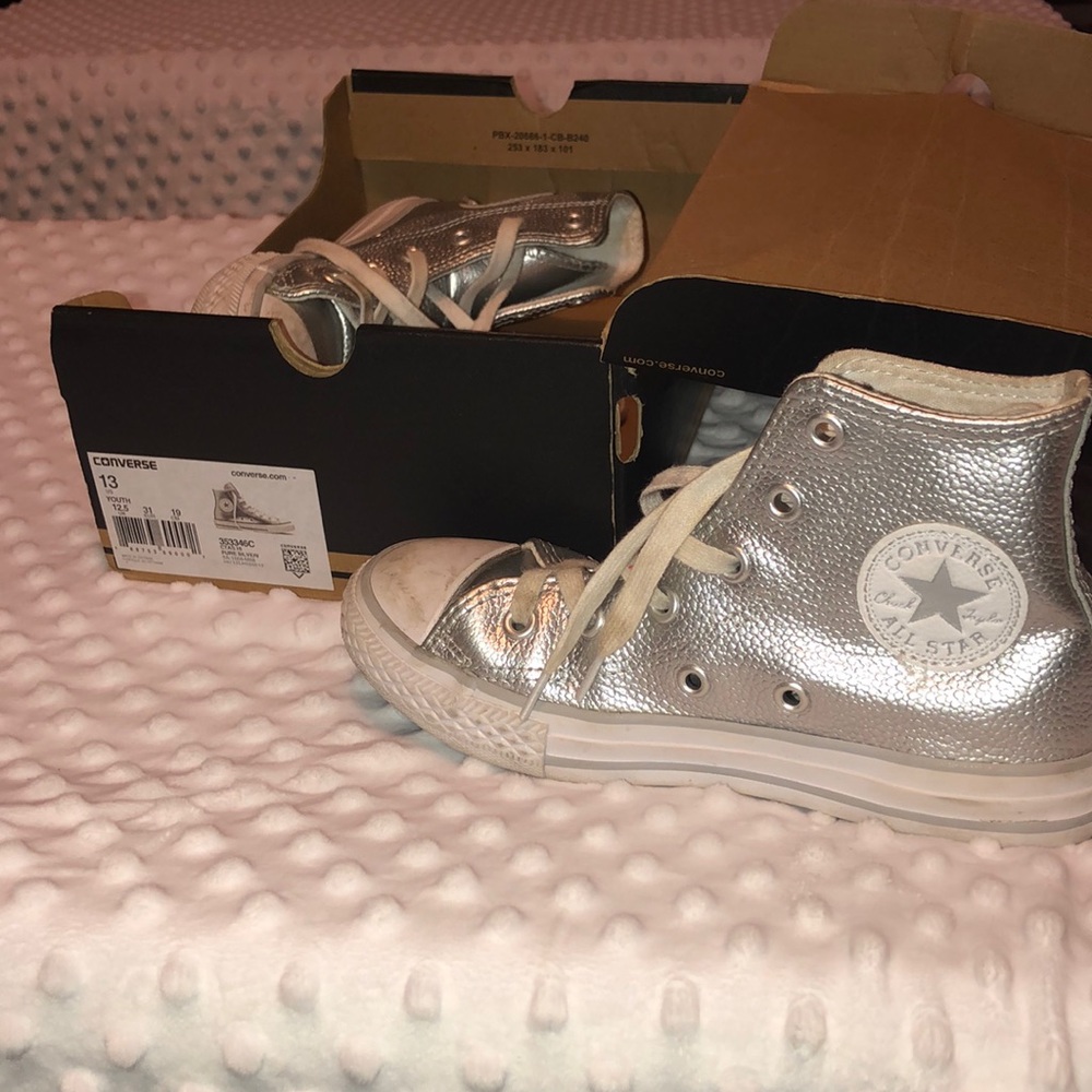 * AUTHENTIC *. Converse Silver Chuck Taylors
